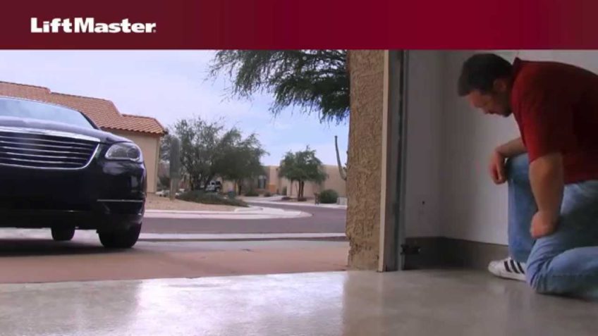 liftmaster why won’t my garage door close